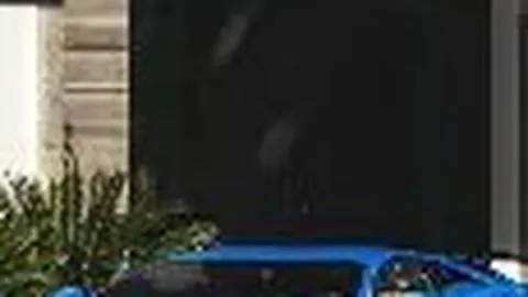 巴黎圣日耳曼5-0大胜国际米兰，首登欧冠之巅！马克龙点赞：“冠军，好兄弟！”法兰西荣耀闪耀！